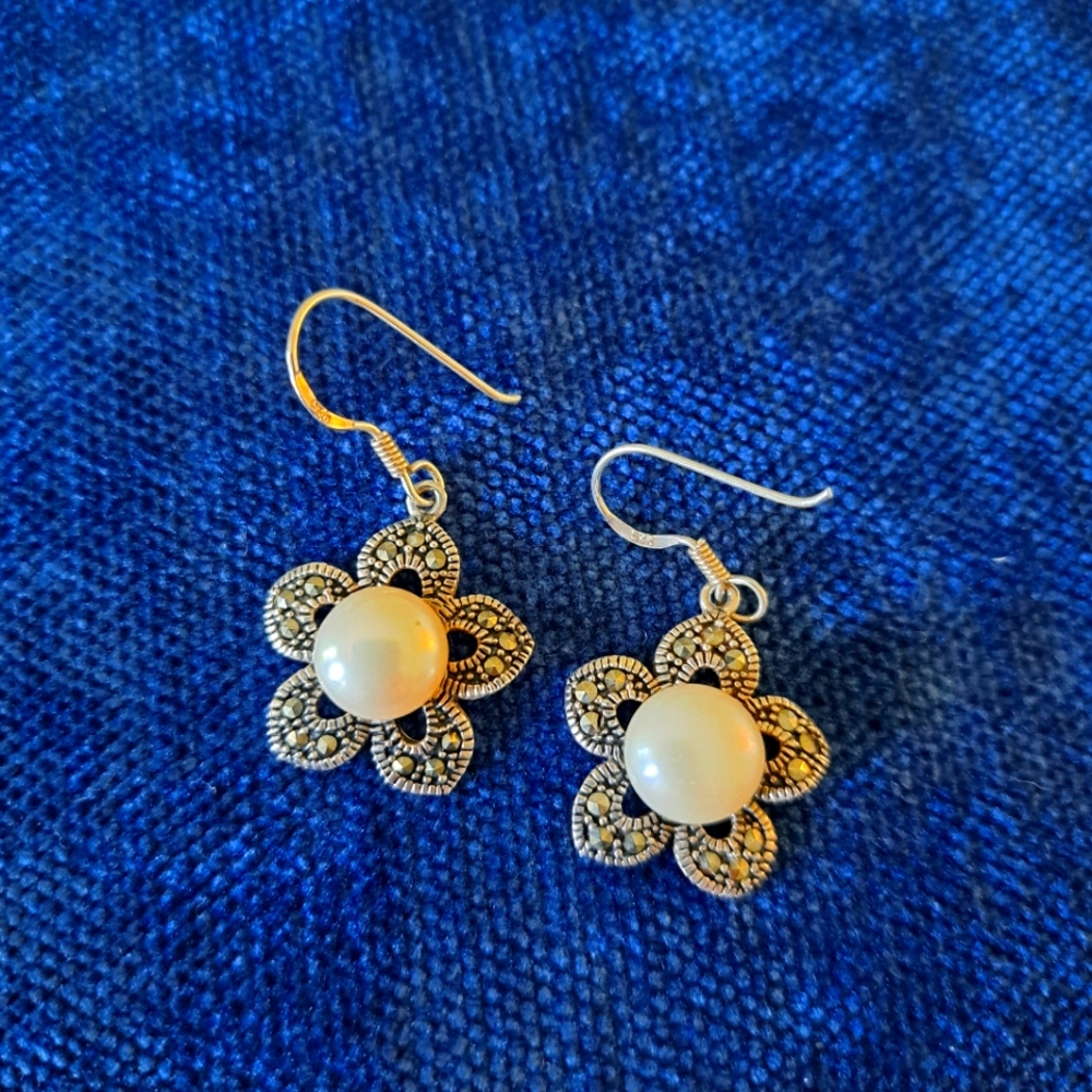 Marquisite and pearl silver earrings